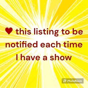 ♥️ this listing to be notified for my posh shows